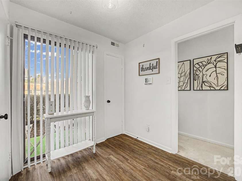 7911 Charter Oak Lane, Charlotte, NC 28226.  MLS# CAR4347410, YatesRealty ID 4661. 