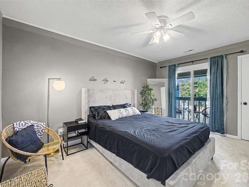 7911 Charter Oak Lane, Charlotte, NC 28226.  MLS# CAR4347410, YatesRealty ID 4661. 