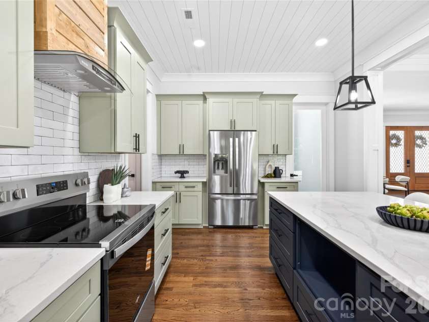 115 Augusta Lane, Shelby, NC 28150.  MLS# CAR4378533, YatesRealty ID 46613. Not a single corner of this kitchen feels builder grade