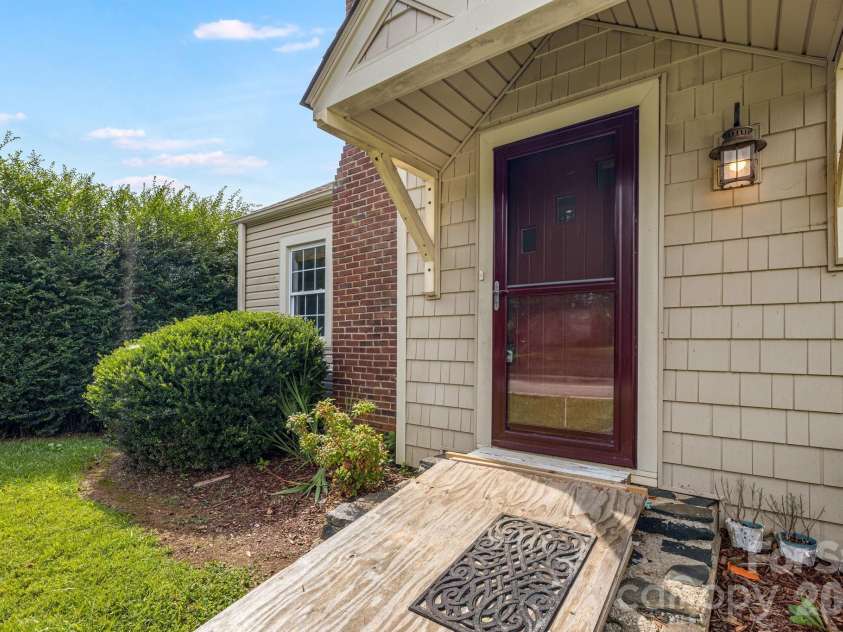 1 Hamburg Mountain Road, Weaverville, NC 28787.  MLS# CAR4413279, YatesRealty ID 46614. 