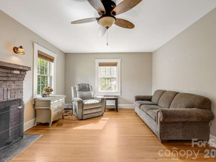 1 Hamburg Mountain Road, Weaverville, NC 28787.  MLS# CAR4413279, YatesRealty ID 46614. 