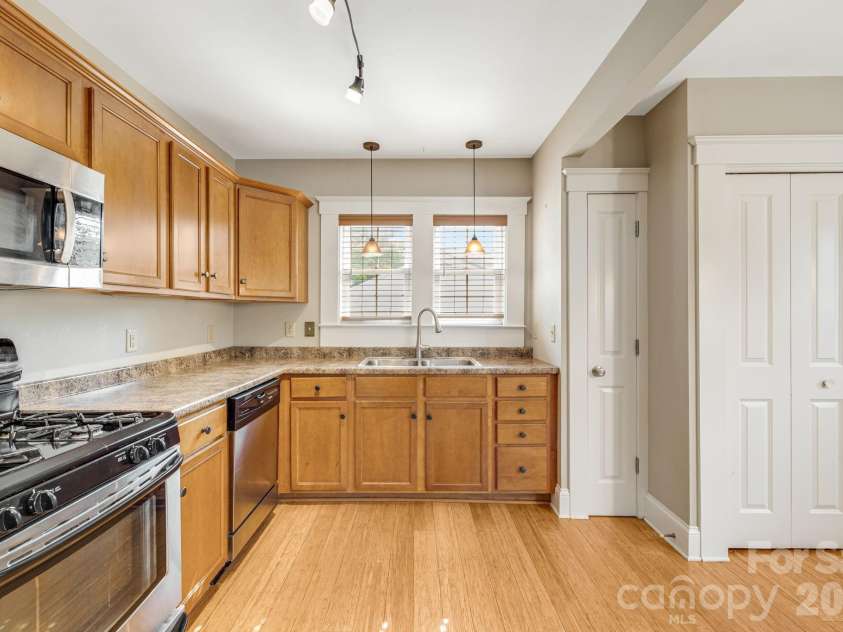 1 Hamburg Mountain Road, Weaverville, NC 28787.  MLS# CAR4413279, YatesRealty ID 46614. 