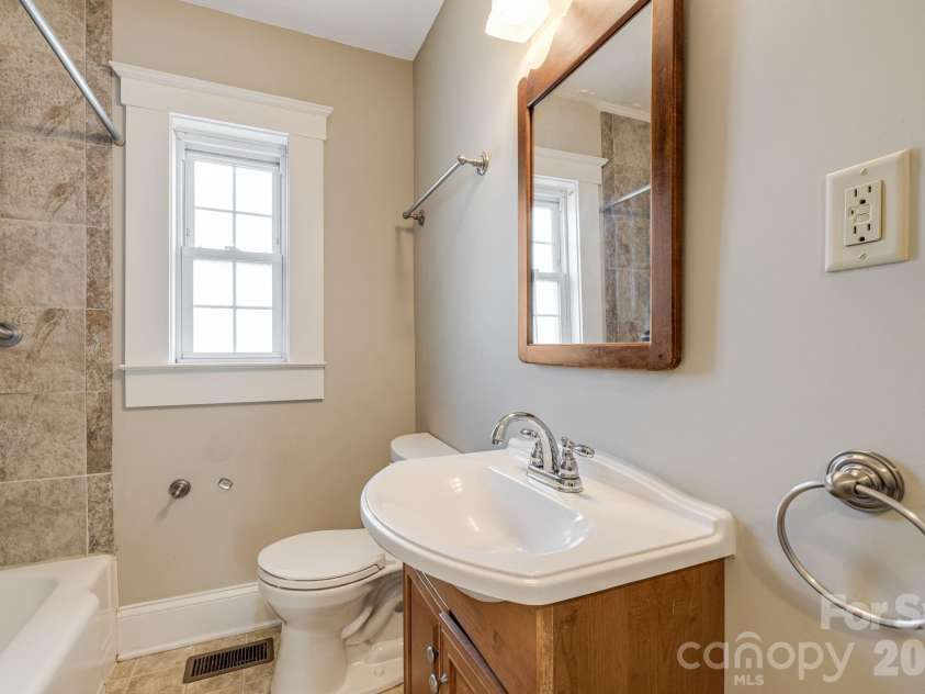 1 Hamburg Mountain Road, Weaverville, NC 28787.  MLS# CAR4413279, YatesRealty ID 46614. 