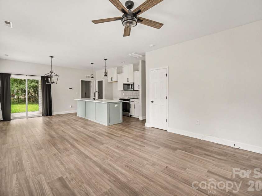 1402 Essex Avenue, Gastonia, NC 28052.  MLS# CAR4417694, YatesRealty ID 46615. 