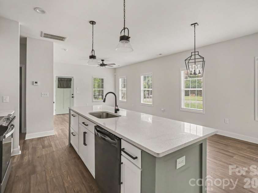 1402 Essex Avenue, Gastonia, NC 28052.  MLS# CAR4417694, YatesRealty ID 46615. 