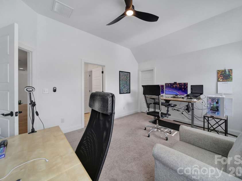 116 Broad Birch Drive, Davidson, NC 28036.  MLS# CAR4354285, YatesRealty ID 4662. Bedroom