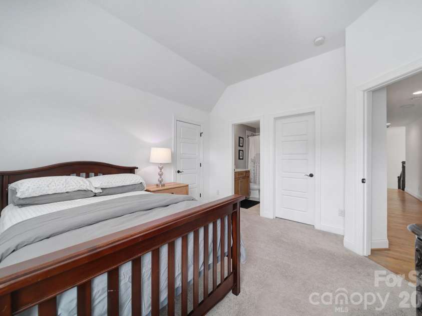 116 Broad Birch Drive, Davidson, NC 28036.  MLS# CAR4354285, YatesRealty ID 4662. Bedroom