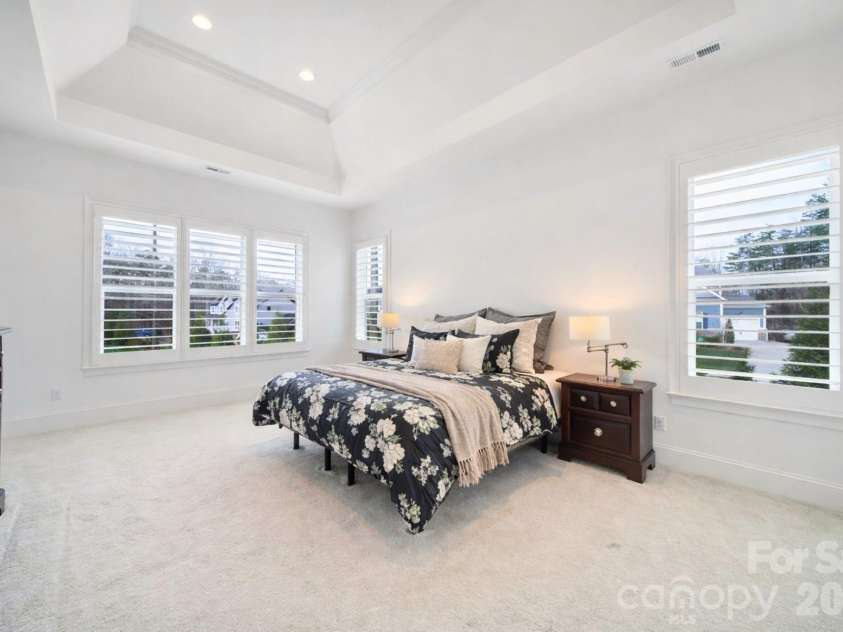 116 Broad Birch Drive, Davidson, NC 28036.  MLS# CAR4354285, YatesRealty ID 4662. Primary Bedroom