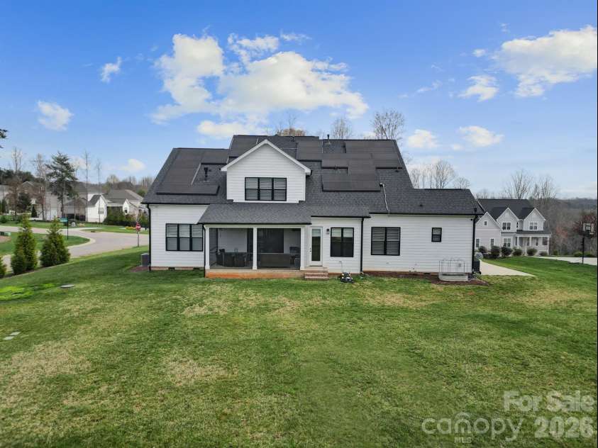 116 Broad Birch Drive, Davidson, NC 28036.  MLS# CAR4354285, YatesRealty ID 4662. Solar Panels 