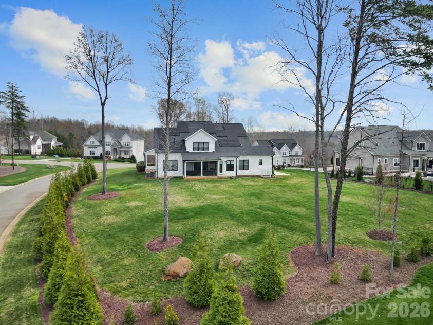 116 Broad Birch Drive, Davidson, NC 28036.  MLS# CAR4354285, YatesRealty ID 4662. Spacious Backyard