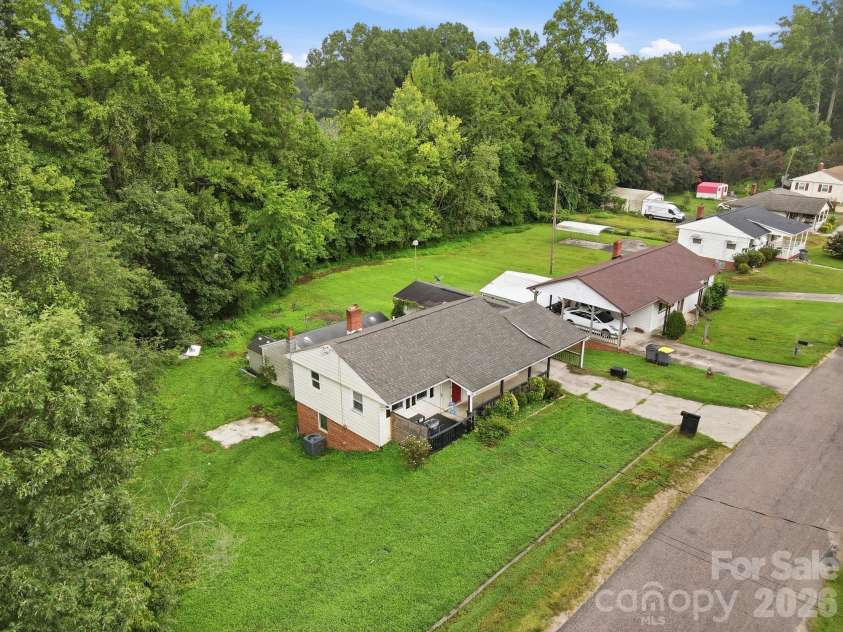 1326 Washington Lane, Kannapolis, NC 28083.  MLS# CAR4415999, YatesRealty ID 46620. 