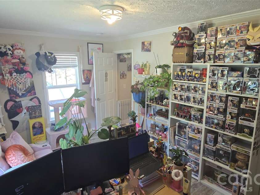 77 Raccoon Ridge, Marion, NC 28732.  MLS# CAR4417871, YatesRealty ID 46621. 