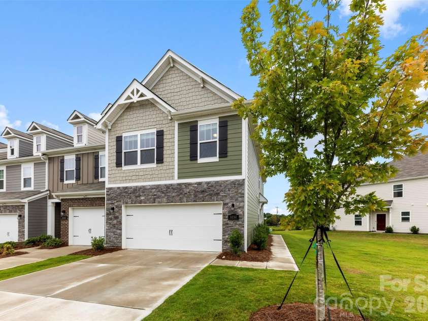 5250 Maynard Hill Drive, Monroe, NC 28110.  MLS# CAR4417834, YatesRealty ID 46622. End Unit