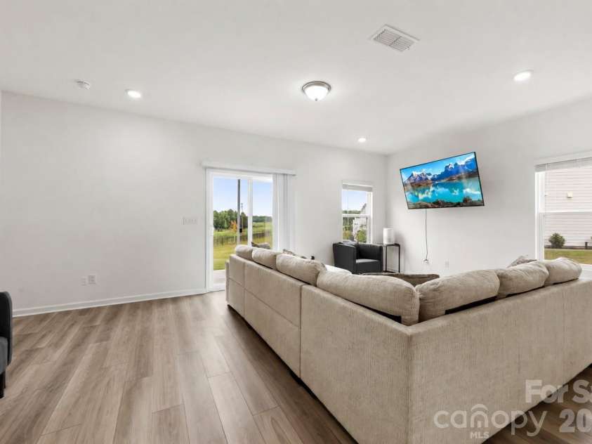5250 Maynard Hill Drive, Monroe, NC 28110.  MLS# CAR4417834, YatesRealty ID 46622. Living Room