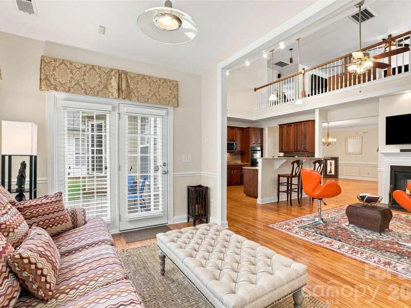 4409 Squirrel Trail Lane, Charlotte, NC 28269.  MLS# CAR4417960, YatesRealty ID 46623. 