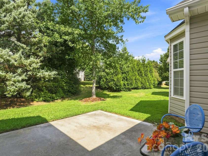 4409 Squirrel Trail Lane, Charlotte, NC 28269.  MLS# CAR4417960, YatesRealty ID 46623. 