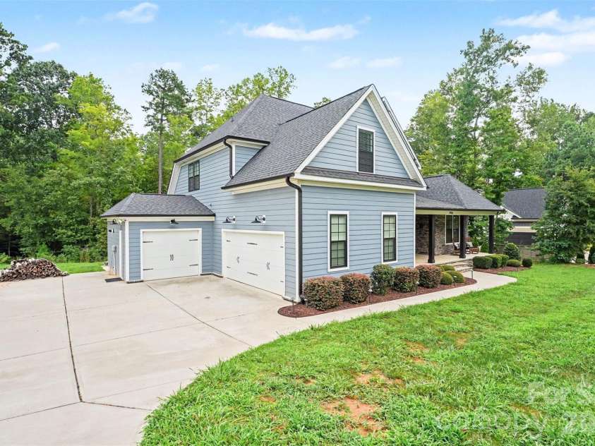 496 Bellingshire Drive, Mt Ulla, NC 28125.  MLS# CAR4417226, YatesRealty ID 46624. 