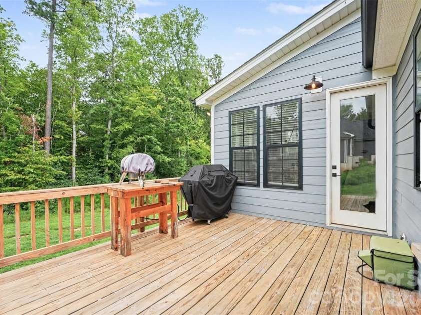 496 Bellingshire Drive, Mt Ulla, NC 28125.  MLS# CAR4417226, YatesRealty ID 46624. 