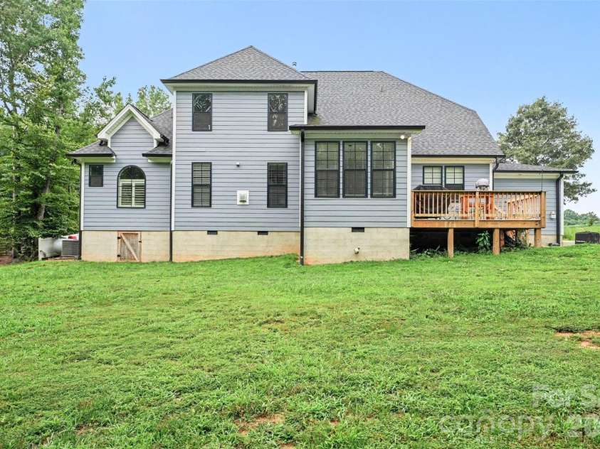 496 Bellingshire Drive, Mt Ulla, NC 28125.  MLS# CAR4417226, YatesRealty ID 46624. 