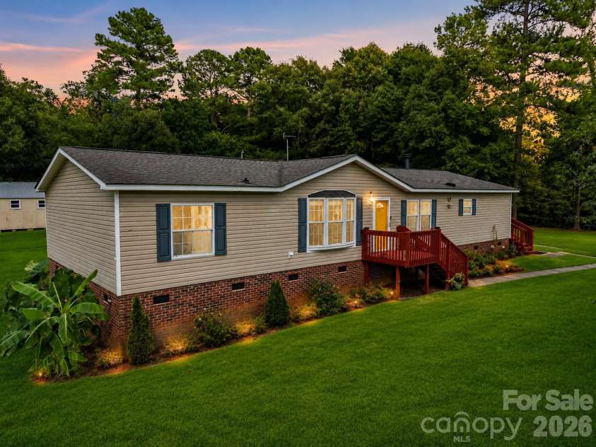 1508 Greenpack Parkway, Gastonia, NC 28056.  MLS# CAR4417455, YatesRealty ID 46626. 