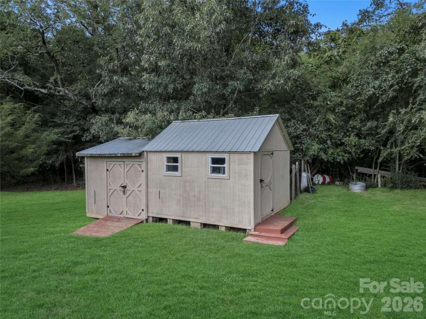 1508 Greenpack Parkway, Gastonia, NC 28056.  MLS# CAR4417455, YatesRealty ID 46626. 
