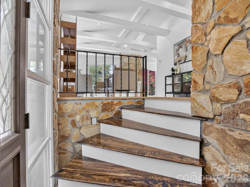 2532 Sam Newell Road, Matthews, NC 28105.  MLS# CAR4419939, YatesRealty ID 46630. 