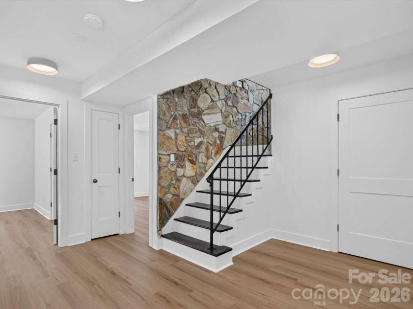 2532 Sam Newell Road, Matthews, NC 28105.  MLS# CAR4419939, YatesRealty ID 46630. 