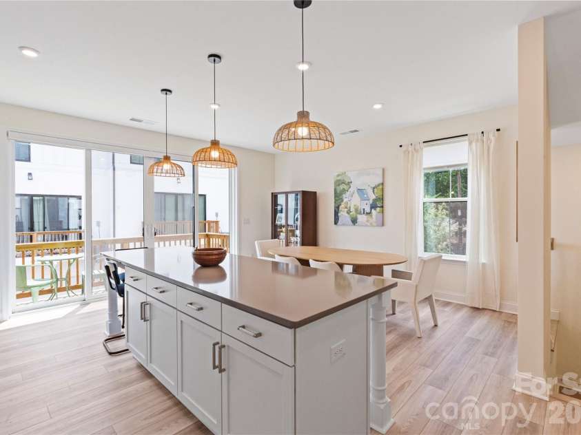 2414 Magnolia Blossom Way, Charlotte, NC 28211.  MLS# CAR4412045, YatesRealty ID 46633. 
