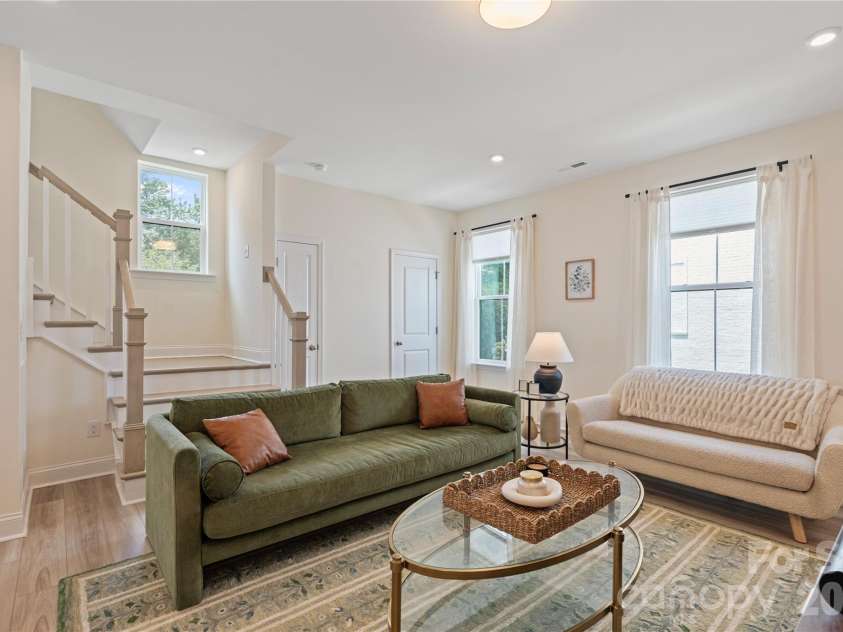 2414 Magnolia Blossom Way, Charlotte, NC 28211.  MLS# CAR4412045, YatesRealty ID 46633. 