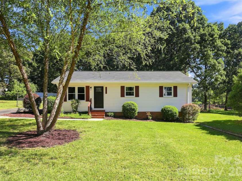 5241 Short Cut Lane, Indian Trail, NC 28079.  MLS# CAR4415304, YatesRealty ID 46636. 