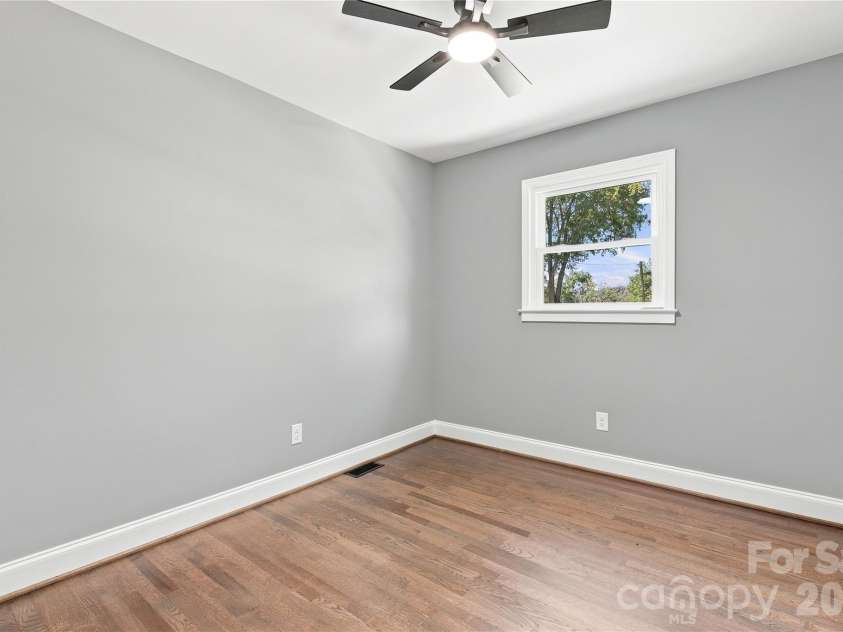 5241 Short Cut Lane, Indian Trail, NC 28079.  MLS# CAR4415304, YatesRealty ID 46636. Bed 3