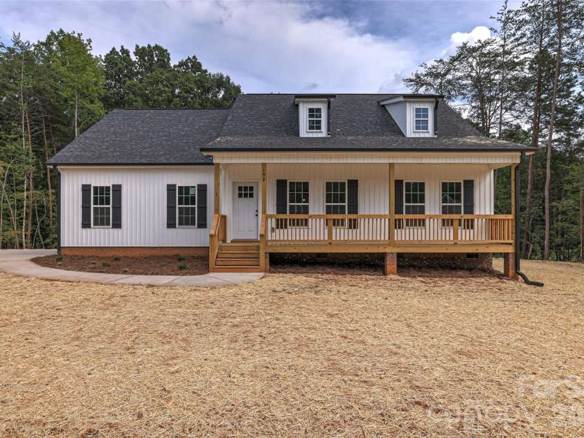 192 Rambler Lane, Blacksburg, SC 29702.  MLS# CAR4411597, YatesRealty ID 46637. 