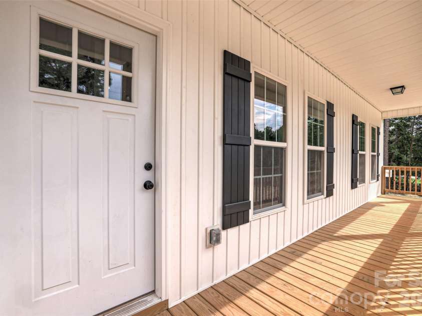 192 Rambler Lane, Blacksburg, SC 29702.  MLS# CAR4411597, YatesRealty ID 46637. 