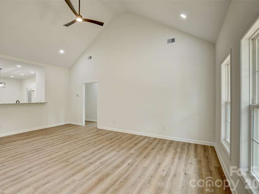 192 Rambler Lane, Blacksburg, SC 29702.  MLS# CAR4411597, YatesRealty ID 46637. 
