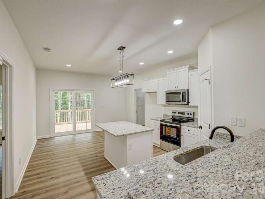 192 Rambler Lane, Blacksburg, SC 29702.  MLS# CAR4411597, YatesRealty ID 46637. 