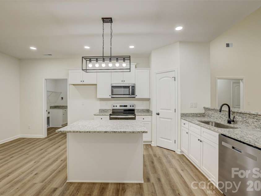 192 Rambler Lane, Blacksburg, SC 29702.  MLS# CAR4411597, YatesRealty ID 46637. 