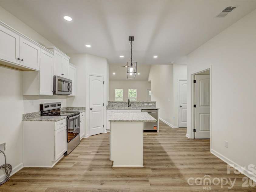 192 Rambler Lane, Blacksburg, SC 29702.  MLS# CAR4411597, YatesRealty ID 46637. 