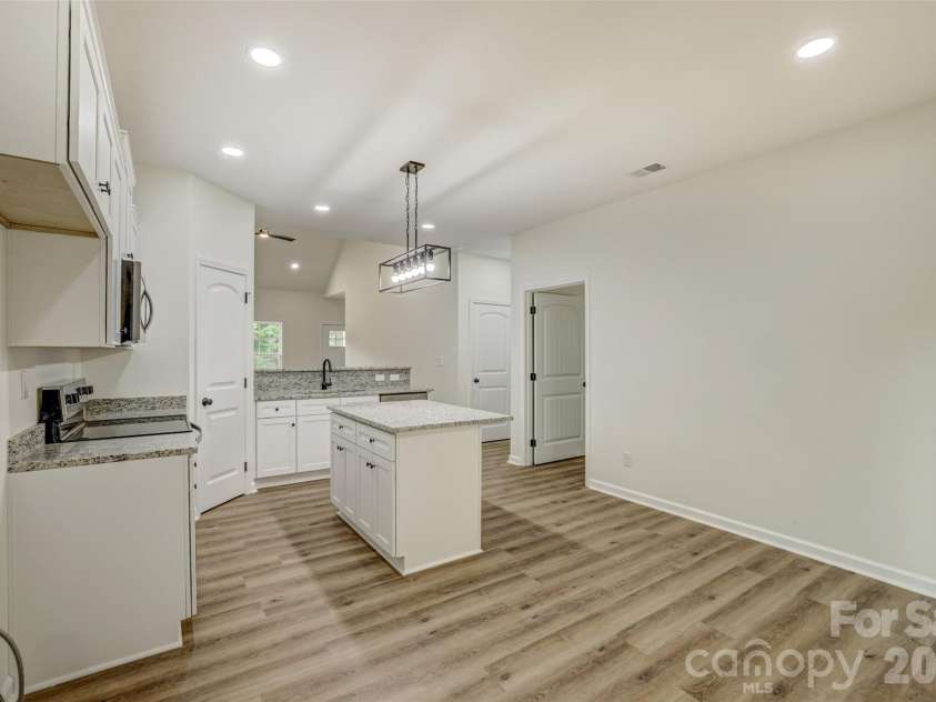 192 Rambler Lane, Blacksburg, SC 29702.  MLS# CAR4411597, YatesRealty ID 46637. 