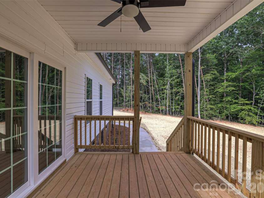 192 Rambler Lane, Blacksburg, SC 29702.  MLS# CAR4411597, YatesRealty ID 46637. 