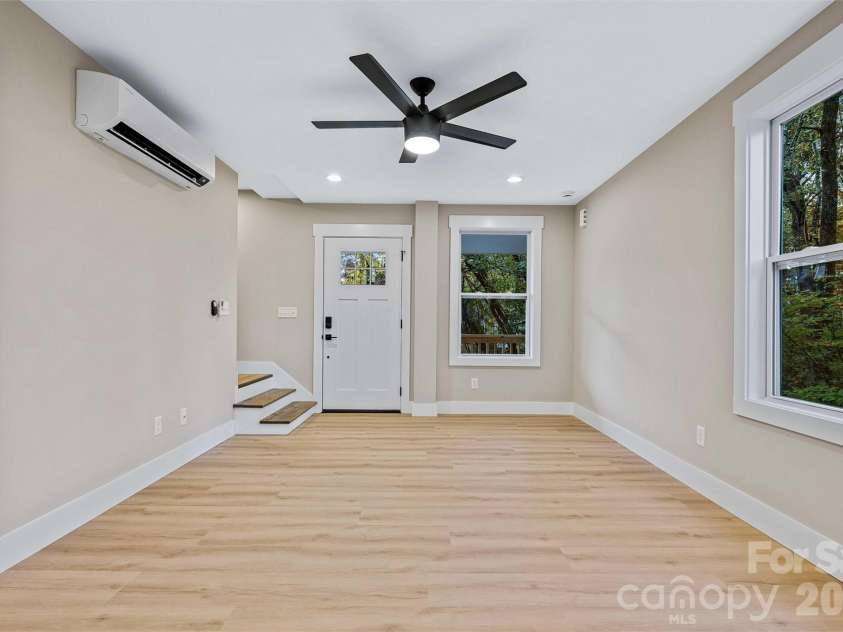 11 Baldwin Street, Asheville, NC 28803.  MLS# CAR4394523, YatesRealty ID 46639. 