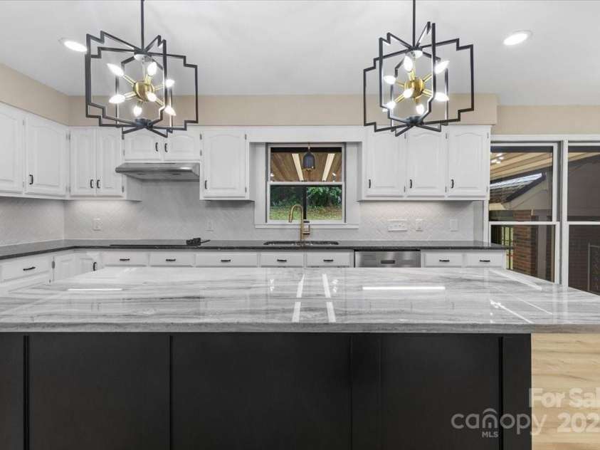 5916 Cashion Road, Huntersville, NC 28078.  MLS# CAR4311931, YatesRealty ID 4664. 