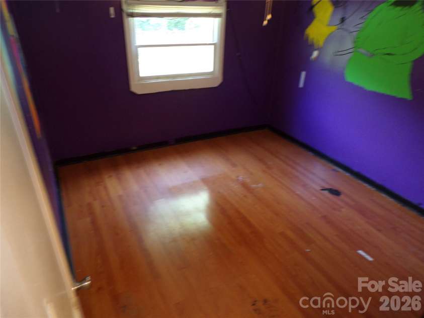 2131 Somerset Drive, Hendersonville, NC 28791.  MLS# CAR4417277, YatesRealty ID 46640. Bedroom 3