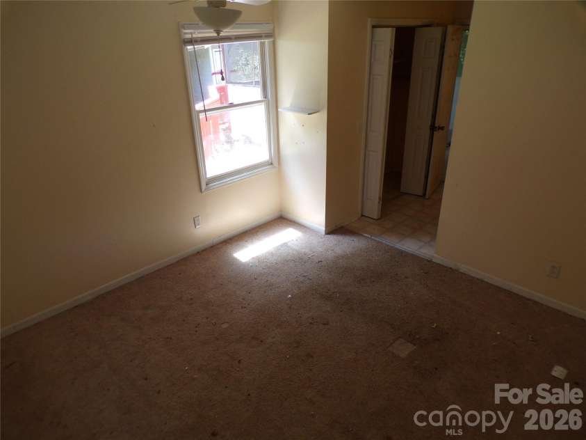 2131 Somerset Drive, Hendersonville, NC 28791.  MLS# CAR4417277, YatesRealty ID 46640. Primary bedroom