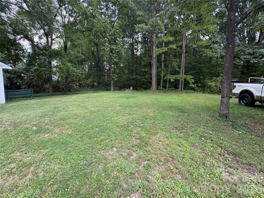 410 Spring Street, Denton, NC 27239.  MLS# CAR4417668, YatesRealty ID 46642. 