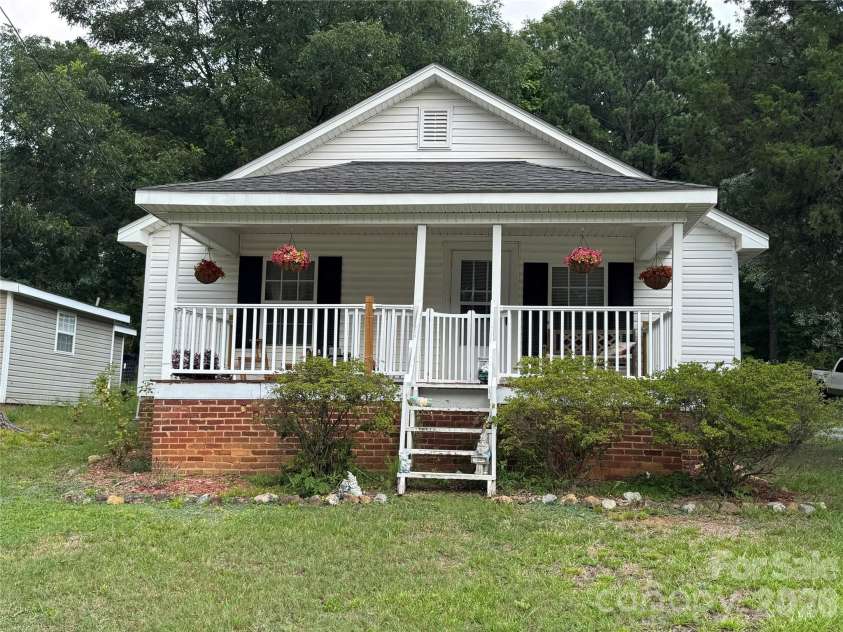 410 Spring Street, Denton, NC 27239.  MLS# CAR4417668, YatesRealty ID 46642. 