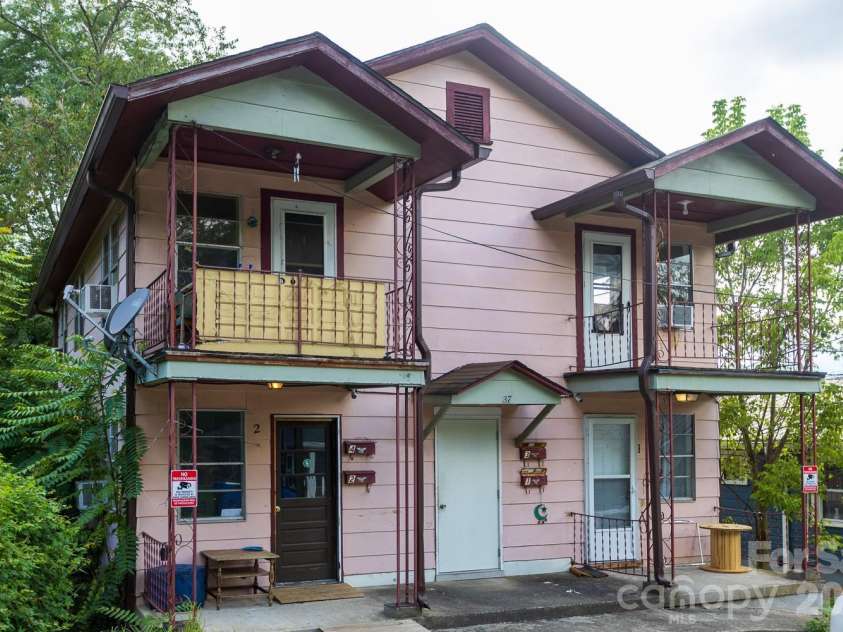 37 Water Street, Asheville, NC 28801.  MLS# CAR4416437, YatesRealty ID 46645. 