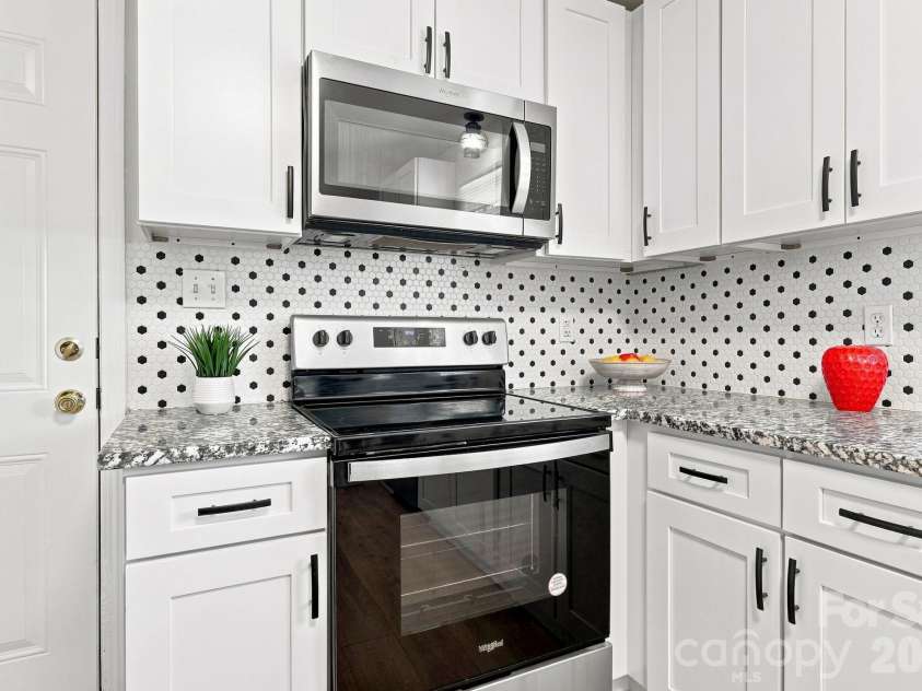 411 Tennessee Avenue, Bessemer City, NC 28016.  MLS# CAR4416494, YatesRealty ID 46649. 