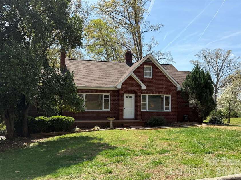 1631 Maple Avenue, Albemarle, NC 28001.  MLS# CAR4417180, YatesRealty ID 46651. 