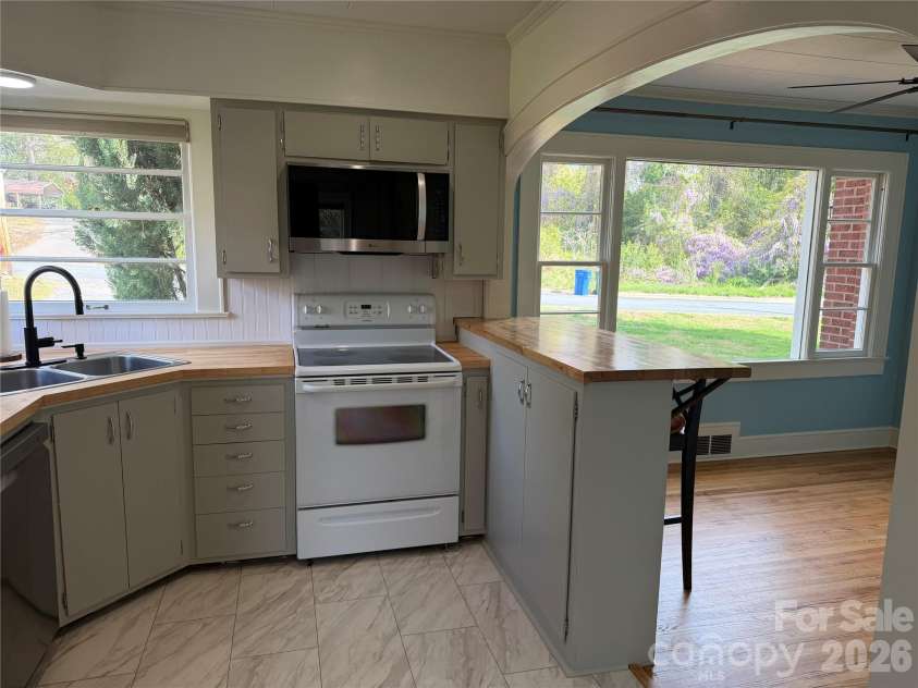 1631 Maple Avenue, Albemarle, NC 28001.  MLS# CAR4417180, YatesRealty ID 46651. 