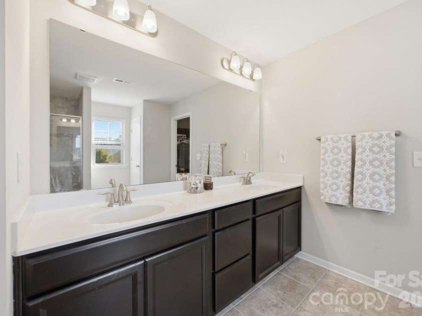 824 Ardent Trail, Belmont, NC 28012.  MLS# CAR4374437, YatesRealty ID 46652. Primary bathroom